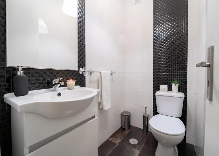 Alvares Araujo - Familiar Perto Da Estacao De Comboios * Braga