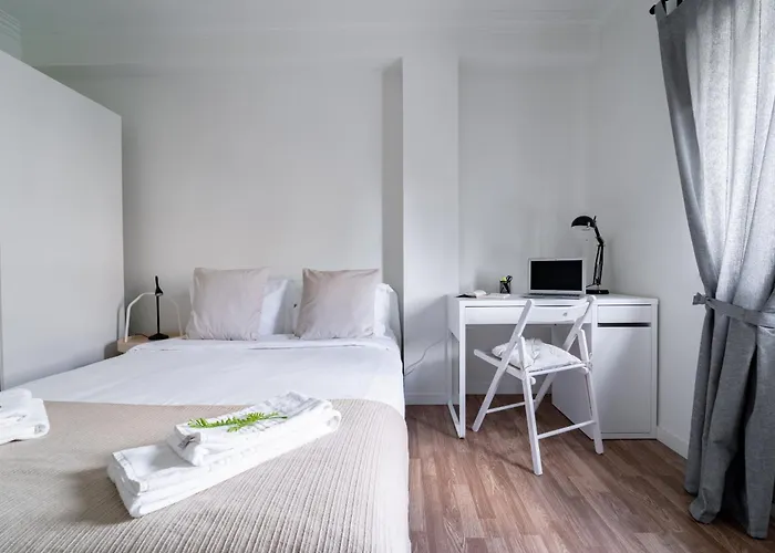 Apartman Alvares Araujo - Familiar Perto Da Estacao De Comboios